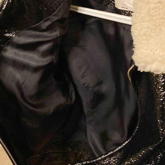 Aritzia Wilfred Tempest patent leather vinyl coat with shearling collar (L) - Picture 7 of 8